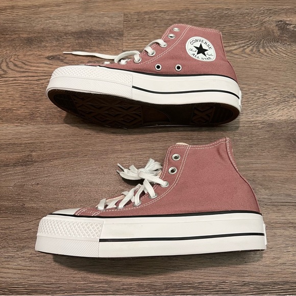 New Converse Chuck Taylor All Star Platform
Lift High-Top Sneaker Plum Size 6.5 - Picture 6 of 14